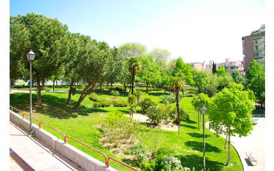 Image: MADRID_VERDE_PARQUE_DEL_RASTRO_(GASOMETRO)_-_panoramio_-_Concepcion_AMAT_ORTA…_(11)