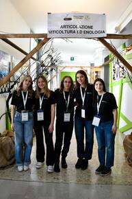 Image: porte aperte -stand studenti