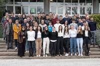 Image: studenti e amministratori dei comuni di Levico Tenna e Pergine coinvolti nel progetto ambientale didattico